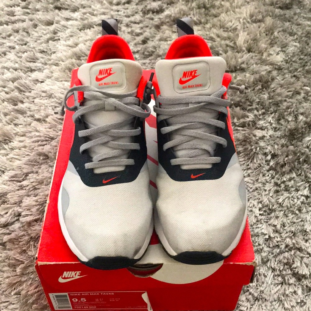 Nike Arm Max Tavas